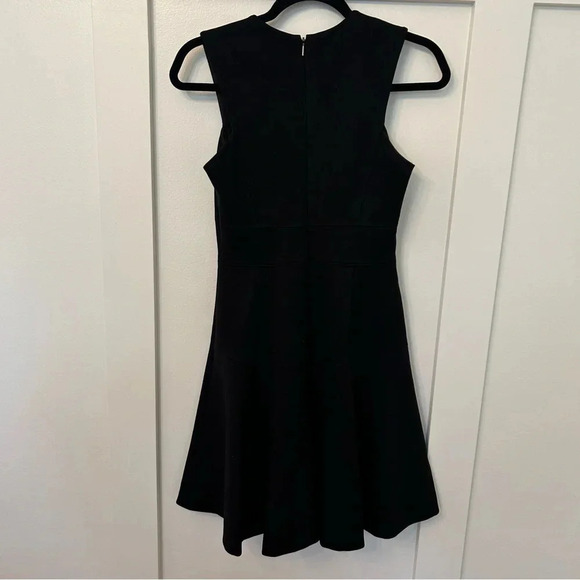 Rebecca Taylor Black Sleeveless V-Neck Dress Size 0 Concealed Zipper at Back - Picture 4 of 8